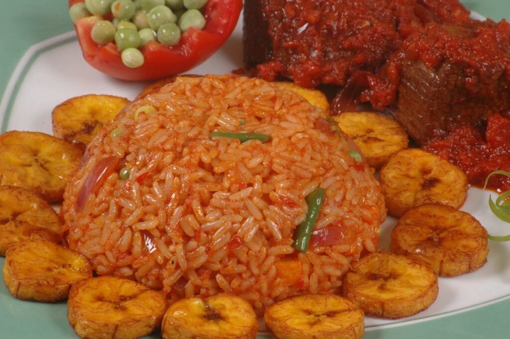 5 things you need to know about the jollof rice wars!