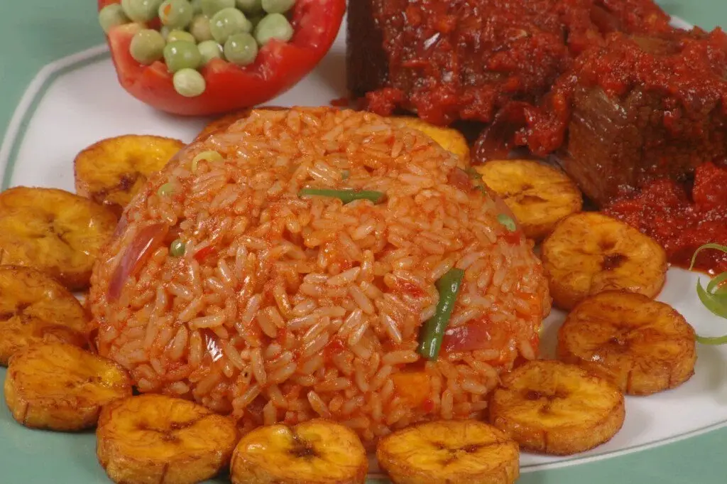 5 things you need to know about the jollof rice wars!